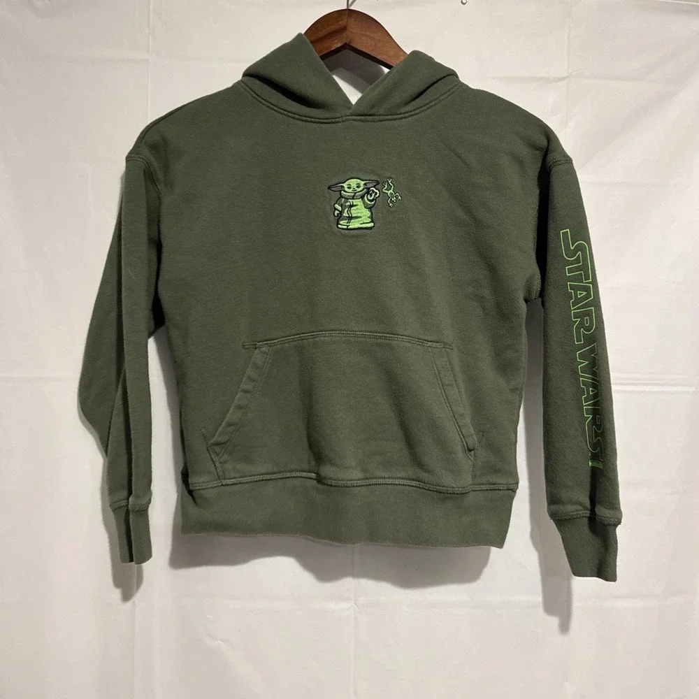Gap Kids Star Wars Mandalorian Grogu Baby Yoda Hoodie Olive Green GAP Logo Hood